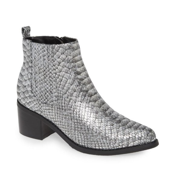 Blondo Elvina Waterproof Bootie 7.5. Narrow at toe - Picture 1 of 14